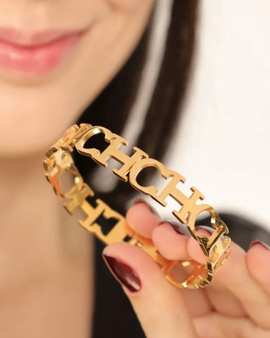 Pulsera de CH dorada